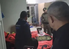 สงขลา-รอง ผบ.ตร.นำตรวจของกลาง ทอง 30 เส้น ถูกชิงกลางห้างเมืองหาดใหญ่ เร่งขยายผลสอบเพื่อนผู้ต้องหา รับฝากของกลางเกี่ยวข้องหรือไม่