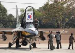 กองทัพอากาศ ร่วมกับฝูงบิน Black Eagles จัดกิจกรรมการบินมิตรภาพ (Friendship Flight) เสริมสร้างความสัมพันธ์และขยายผลความร่วมมือทางทหาร ณ กองบิน 41