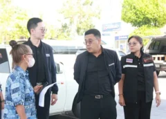 สุราษฎร์ธานี-ผู้ว่าฯ สุราษฎร์ธานีส่งเจ้าหน้าที่สุ่มตรวจสถานีบริการน้ำมันเชื้อเพลิง สร้างความเชื่อมั่นให้กับประชาชน ขณะที่พลังงานจังหวัดยืนยันปริมาณน้ำมันเชื้อเพลิงมีให้บริการอย่างเพียงพอ