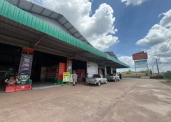 สุราษฎร์ธานี-นายอำเภอบ้านนาเดิม ลุยปั้มน้ำมัน ร้านจำหน่ายปุ๋ยเคมึป้องกันฉวยโอกาสขึ้นราคา